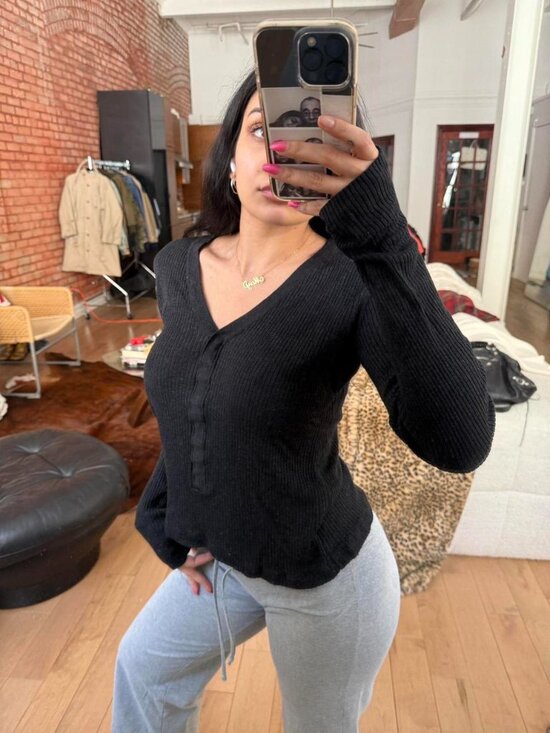 lululemon athletica Tops - Lululemon Black Ribbed Long Sleeve Top XS/S V Neck Basic